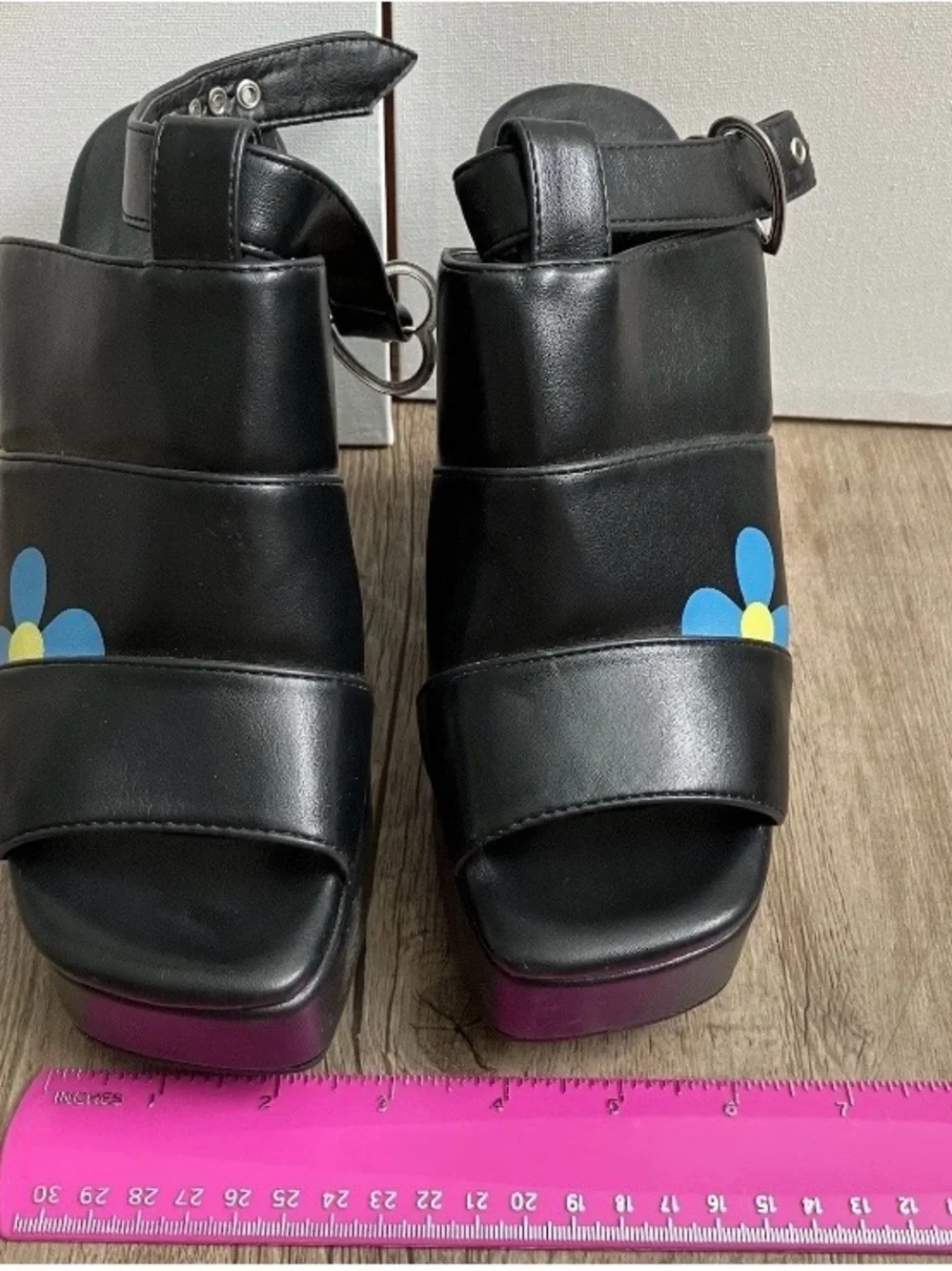 Lamoda black platform